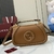 Bolsa Gucci GG Blondie small - caramelo