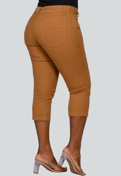 Calça Feminina Capri Algodão Elastano Caramelo2