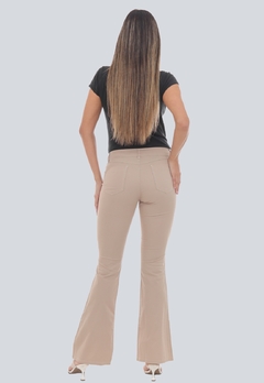 Calça Flare Feminina Sarja Lycra - Bege_3