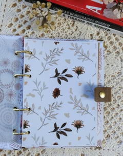 Caderno/diário fichário "Há Flores em Tudo ..." 007 (dourada) - comprar online