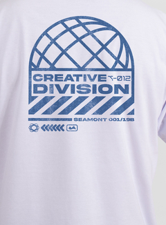 Camiseta Creative Division masculina - branca na internet