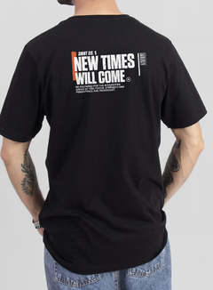 Camiseta New Times masculina - preta - comprar online