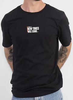 Camiseta New Times masculina - preta - comprar online