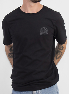 Camiseta Creative Division masculina - preta - comprar online