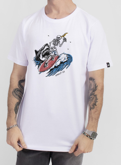 Camiseta surf, camisa surf, camiseta caveira, camiseta de surf, camisa surfista, camiseta de surfista, camisetas de surfista, camisetas surf, camisetas surfista, camisetas surf outlet, blusas de surf, camisa de surf manga curta, camisa de surfista, seamon