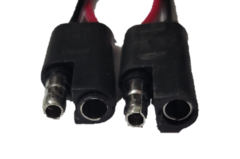 0106610 CONECTOR UNIVERSAL DE 2 VIAS PLANO.