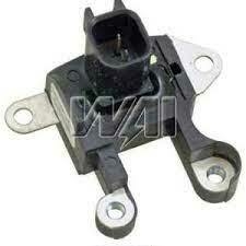 Regulador de alternador Nippondenso, modelo 46-82207, con dos terminales, utilizado en componentes de alternadores.