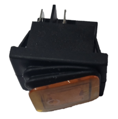 0321344 INTERRUPTOR DE 1 PASO TECLA RECTANGULAR AMBAR ON/OFF CON CAPUCHON 16A 250VAC 20A 125VAC. 4 TERMINALES. 37MM X 27MM.