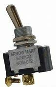 Interruptor de un paso con dos terminales de Arrow Hart, modelo 0682600.