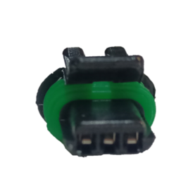 Conector sensor TPS de 3 terminales, color negro y verde, utilizado en vehículos como Pointer y Platina Clio.