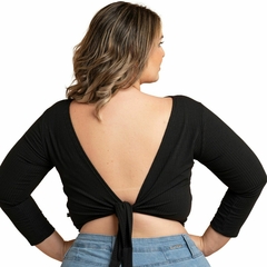 Blusa Transpassada Cropped Envelope Canelada Multiuso Plus Preto