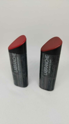 Baton Matte Ruby Labranche.