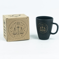 JARRO MUG VIDRIO SIGNOS ZODIACO NEGRO EN CAJA - tienda online