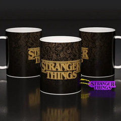 Caneca Stranger Things STT3. Grátis: Chaveiro No Mesmo Tema! - comprar online