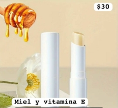 BÁLSAMO LABIAL CON VITAMINA E