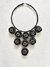 Collar flores negras