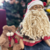 Papai Noel com boneca e urso na internet