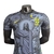 camisa-selecao-brasileira-edicao-especial-jogador-nike-masculina-preta-com-desenho-do-cristo-redentor-em-azul