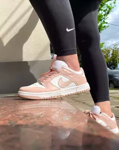 NIKE DUNK ROSAS