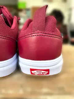 VANS ULTRARANGE BORDO PREMIUM en internet