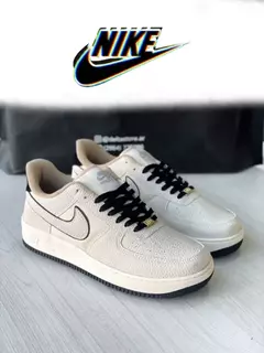 NIKE PREMIUM CREMITA - comprar online