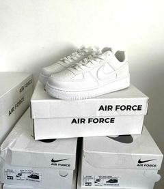 NIKE AIR FORCE