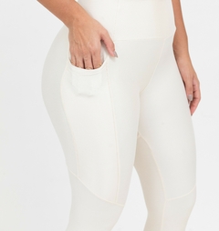 Legging com bolso - Off White - comprar online