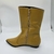 BOTA FEMININA AJUSTE FINO, CANO MÉDIO MOSTARDA REF. 20981 - comprar online