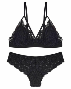 Conjunto de Bralette y Panty en internet