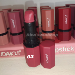 Batom LipStick - hudavioji - Diva's Makeup 
