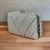 Clutch Pérola - Aluguel R$ 113,00 - Rara - Acessórios que Iluminam