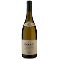 Garrafa de vinho Calvet Chablis 750ml, destacando o rótulo e o design elegante.