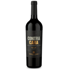 Garrafa de vinho tinto Contracara Blend de 750ml, com rótulo preto e letras douradas.