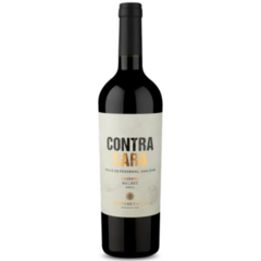 Garrafas de vinho Contracara Malbec 750ml com rótulo claro e letras em destaque.