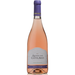 Garrafa de vinho rosé Quinta dos Castelares Pinot Noir 750ml, com rótulo elegante e tampa roxa.