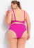 Calcinha biquíni hot pant rosa em malha canelada, estilo plus size, vista traseira com elástico