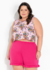 Pijama regata curto plus size em malha de poliéster, com estampa floral colorida e babado na barra.