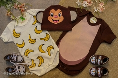 Kit Com Dois Bodys e Touca Macaquinho Banana