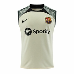 Kit de Treino Barcelona Regata e Bermuda 23/24 Bege e Verde - Nike - comprar online