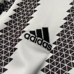 Camisa Juventus I 22/23 - Adidas - Kxis Pe - Qualidade e Elegância!