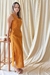 Vestido Reto Com Bolso Faca Ocre - comprar online