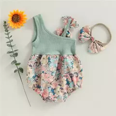 Body infantil floral e laço decorativo