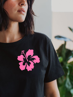 Remera Flor hawaiana - comprar online