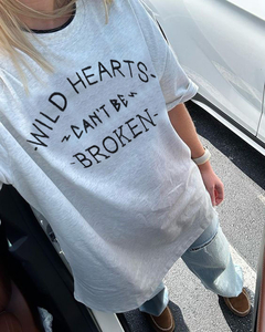 Remera Wild heart cant be broken - comprar online