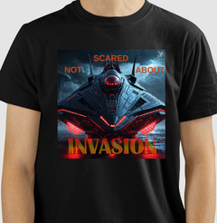 Camiseta masculina estampa Invasion na internet