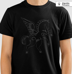 Camiseta masculina algodão peruano estampa Light Horse - Blue Light