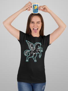 Camiseta feminina algodão peruano estampa Light Horse na internet