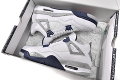 AIR JORDAN 4 "MIDNIGHT NAVY" na internet