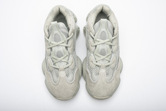 YEEZY 500 "SALT" na internet