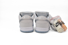 DUNK LOW SB "WHITE LOBSTER" - Urso Importador